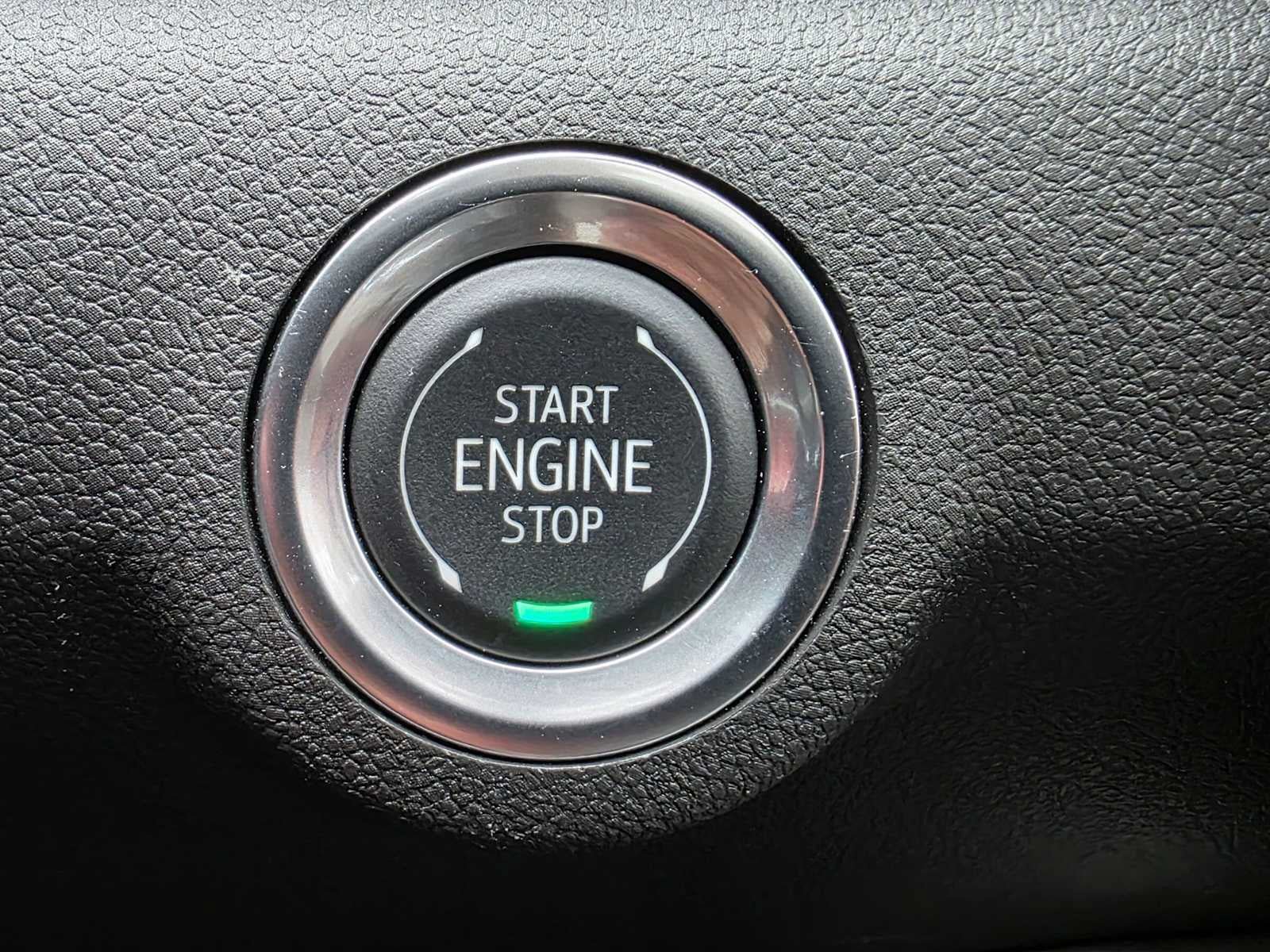 Used 2025 GMC Terrain Elevation w/ Elevation Premium Package AWD/4WD image 30