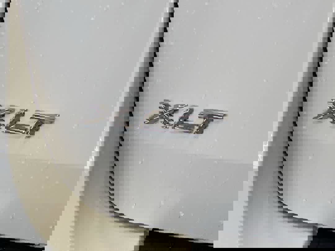 Used 2020 Ford Explorer XLT w/ Equipment Group 202A AWD/4WD image 11