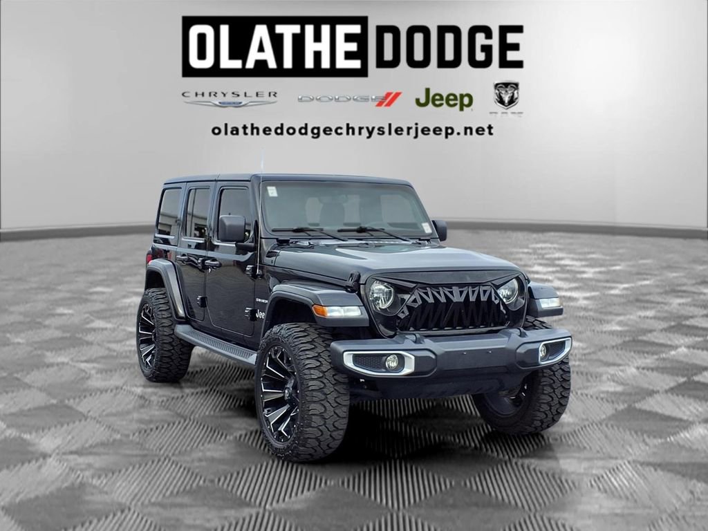 Used 2019 Jeep Wrangler Unlimited Sahara w/ Uconnect 4C Nav & Sound Group image 28