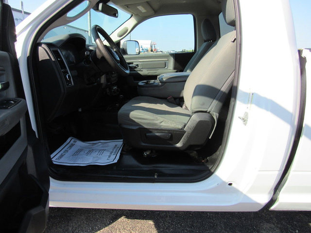 Used 2018 RAM 2500 Tradesman w/ Chrome Appearance Group AWD/4WD image 19