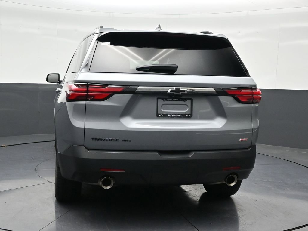 Used 2023 Chevrolet Traverse RS image 7