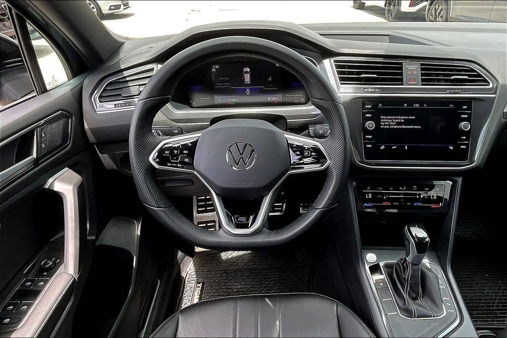 Certified 2023 Volkswagen Tiguan SE R-Line image 19