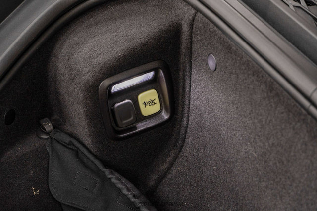 Used 2020 Chevrolet Corvette Stingray Premium Cpe w/ 3LT Preferred Equipment Group RWD image 96