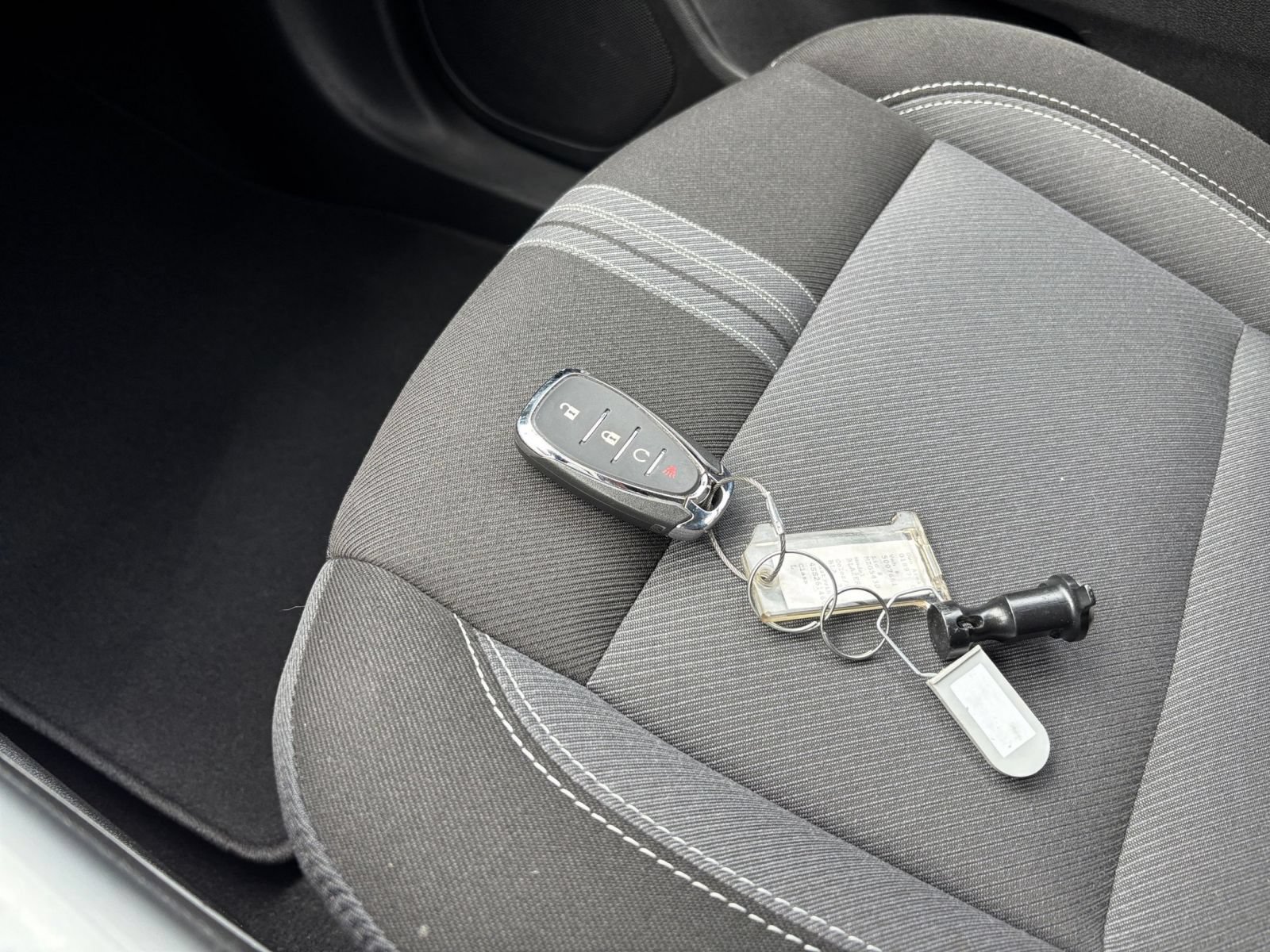 Used 2025 Chevrolet Blazer LT FWD image 20