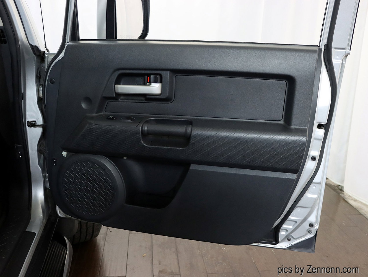 Used 2008 Toyota FJ Cruiser 4WD image 26