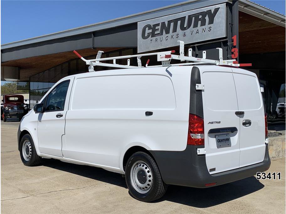 Used 2023 Mercedes-Benz Metris image 6