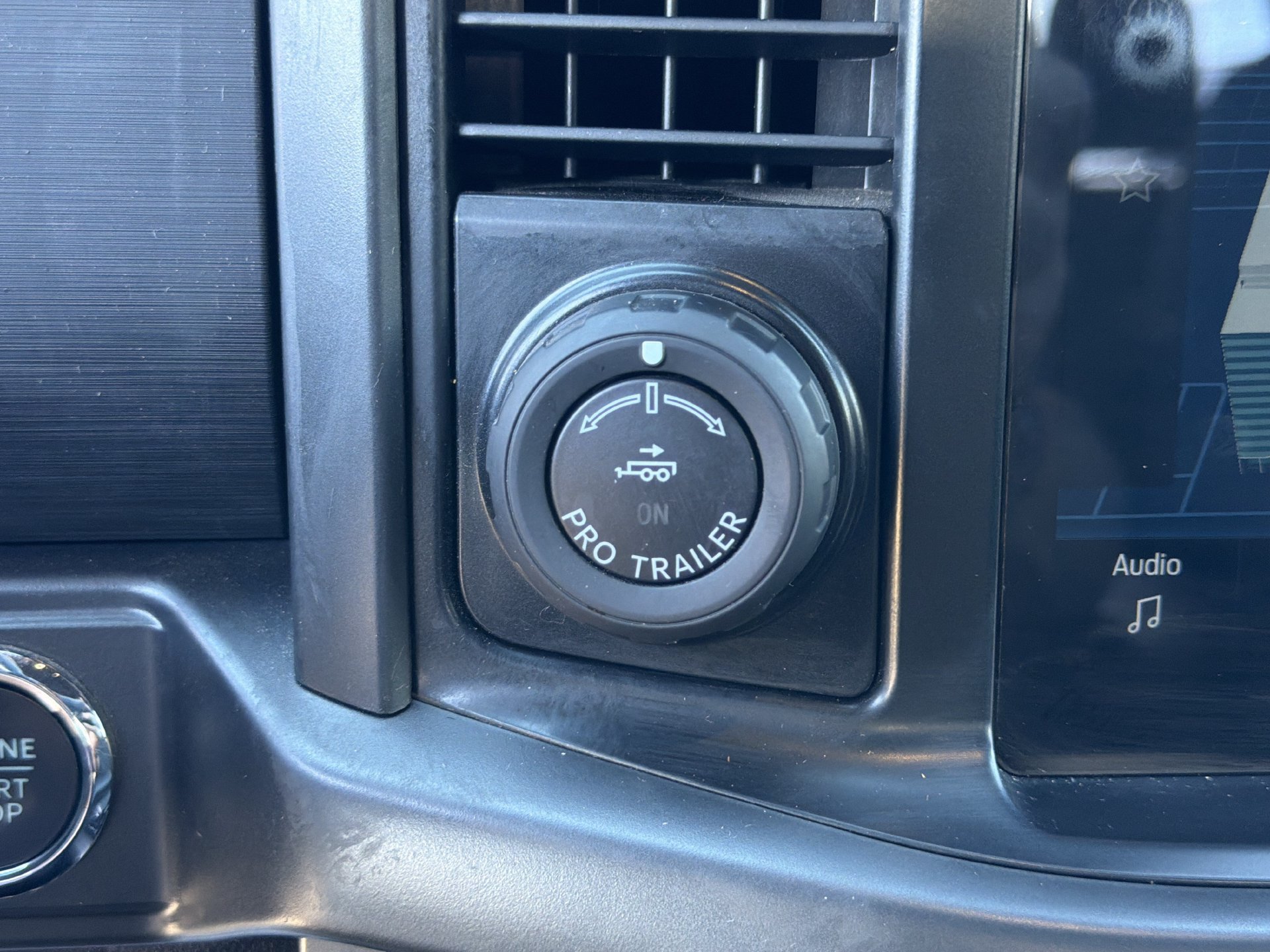 Used 2024 Ford F150 XLT w/ Equipment Group 302A MID AWD/4WD image 9