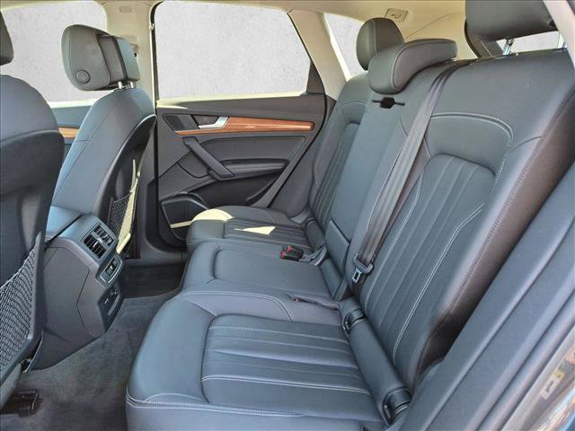 Used 2021 Audi Q5 e Premium Plus w/ Premium Plus Package AWD/4WD image 20