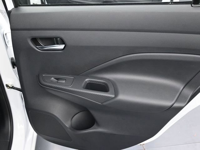 New 2025 Nissan Versa SV w/ Trunk Package FWD image 28