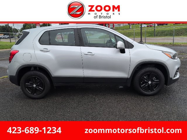Used 2017 Chevrolet Trax LS AWD/4WD image 1