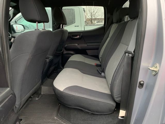 Used 2020 Toyota Tacoma TRD Off-Road w/ Technology Package image 28