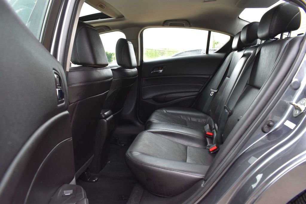 Used 2013 Acura ILX w/ Technology Package FWD image 22