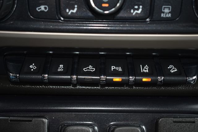 Used 2015 GMC Sierra 2500 Denali AWD/4WD image 29