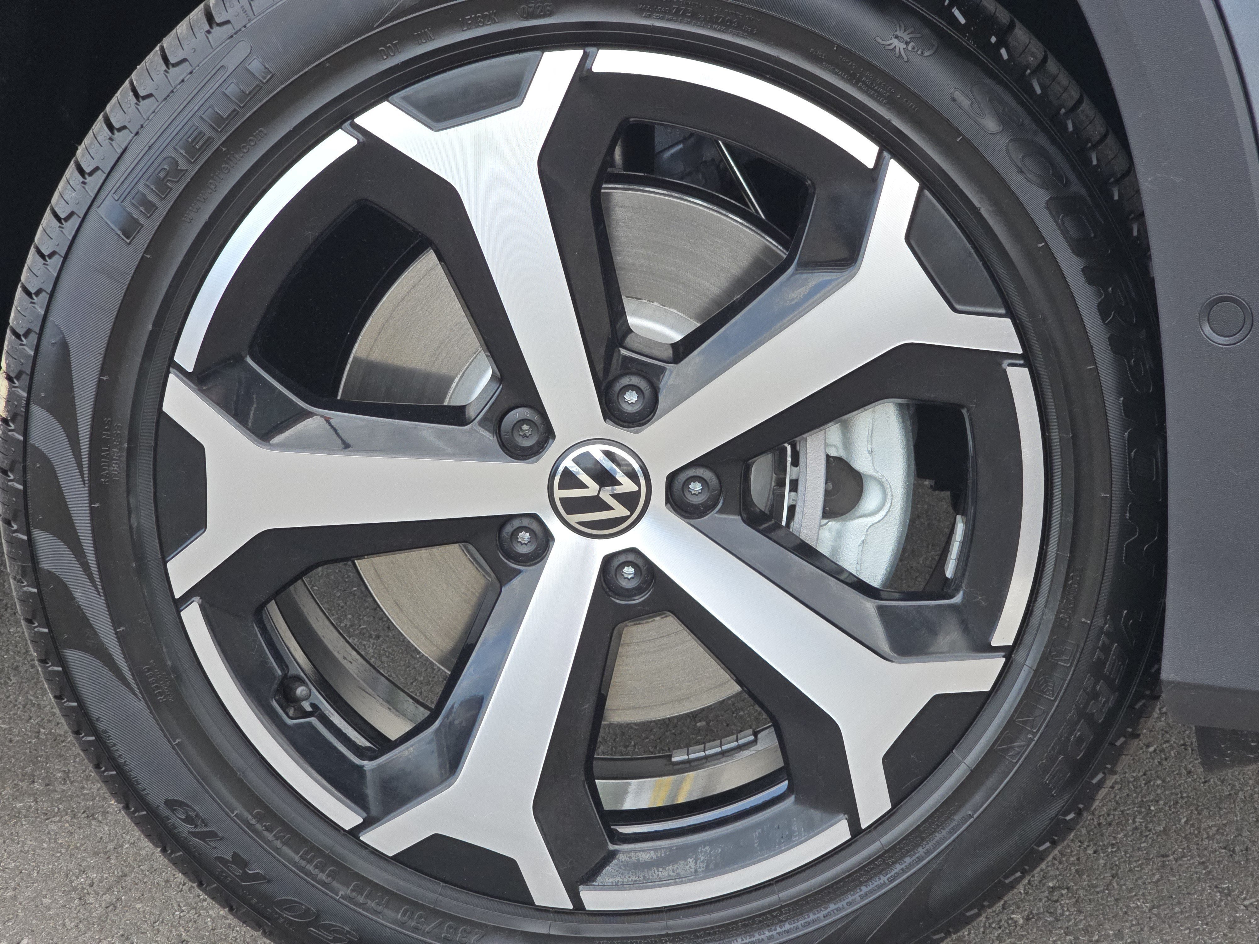 New 2026 Volkswagen Tiguan SE AWD/4WD image 14