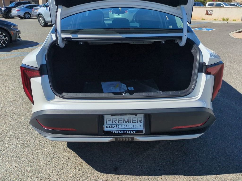 New 2026 Kia K4 LXS image 24