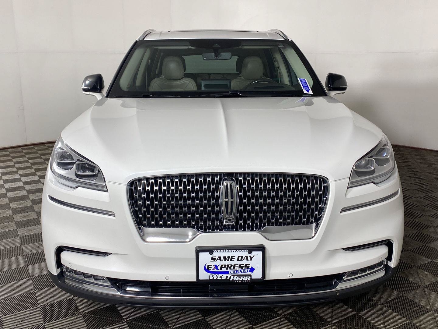 Used 2020 Lincoln Aviator Reserve w/ Equipment Group 202A AWD/4WD image 8
