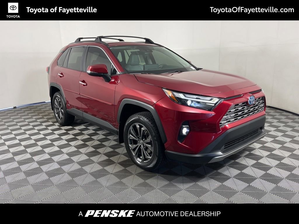 Used 2024 Toyota RAV4 Limited AWD/4WD image 17