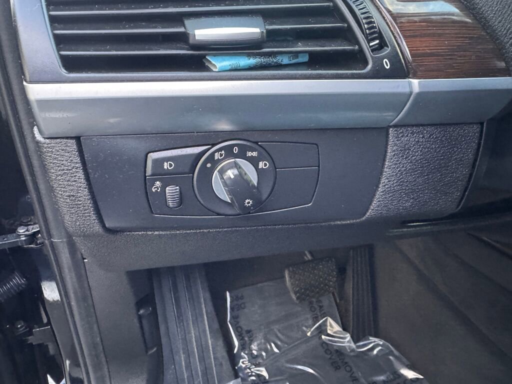 Used 2012 BMW X5 xDrive35i image 16