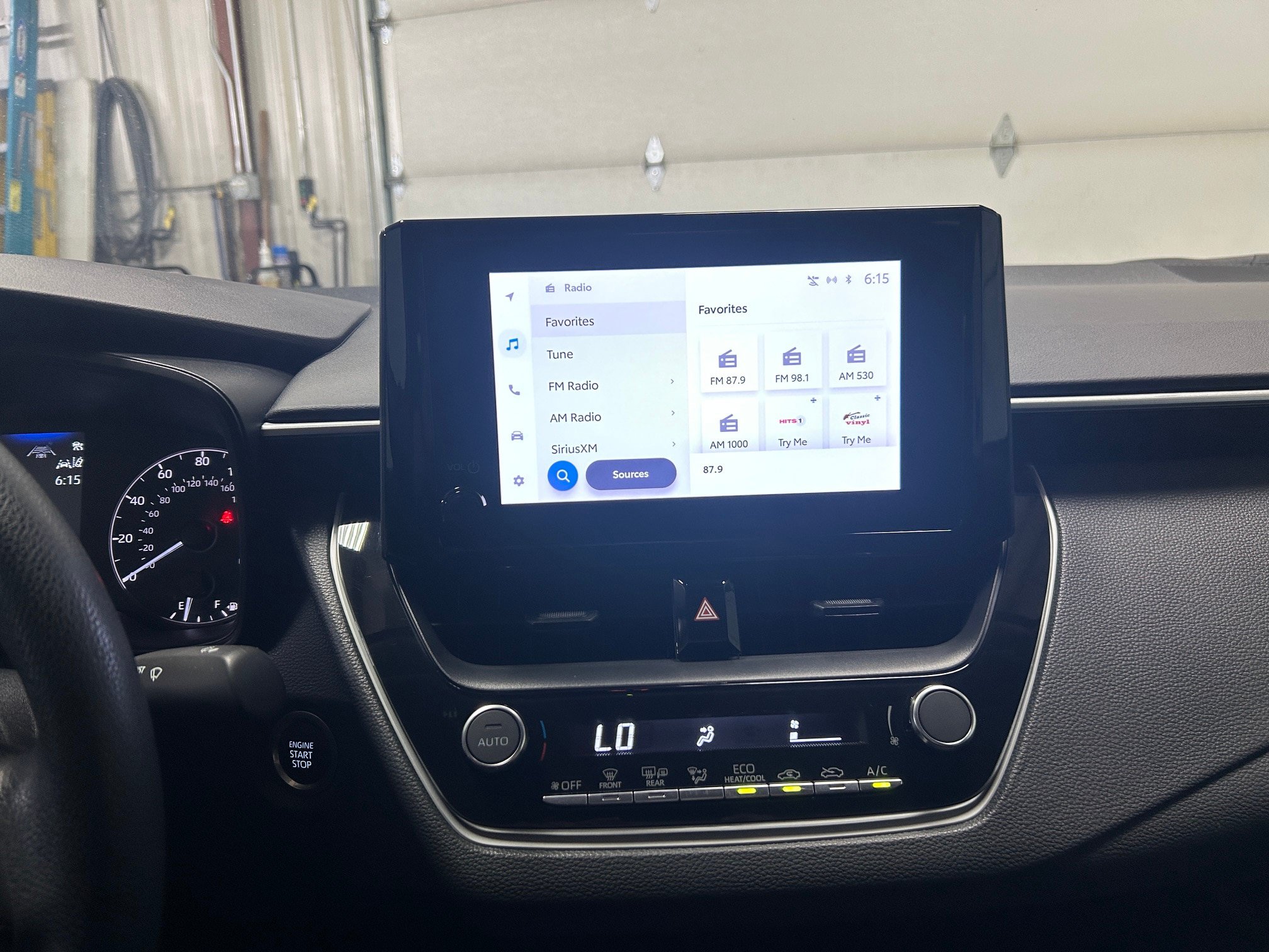 Used 2023 Toyota Corolla LE w/ LE Convenience Package FWD image 18