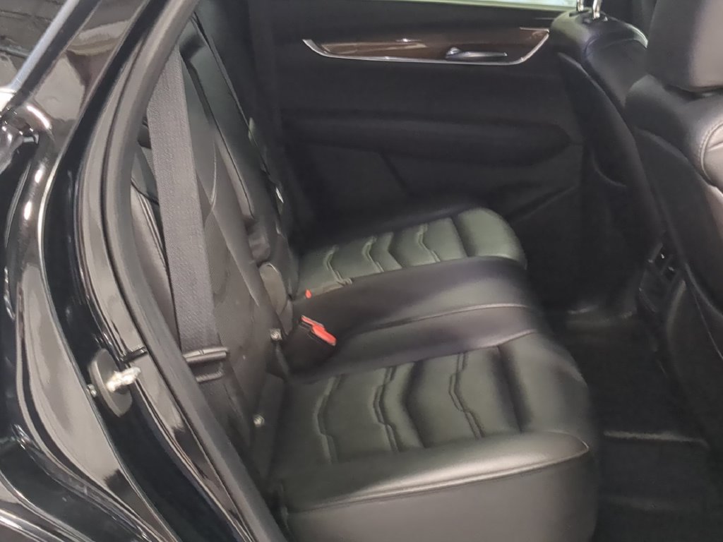Used 2019 Cadillac XT5 Platinum AWD/4WD image 24