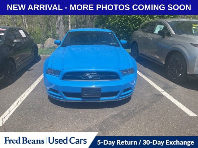 Used 2014 Ford Mustang Premium w/ Equipment Group 202A RWD video 2