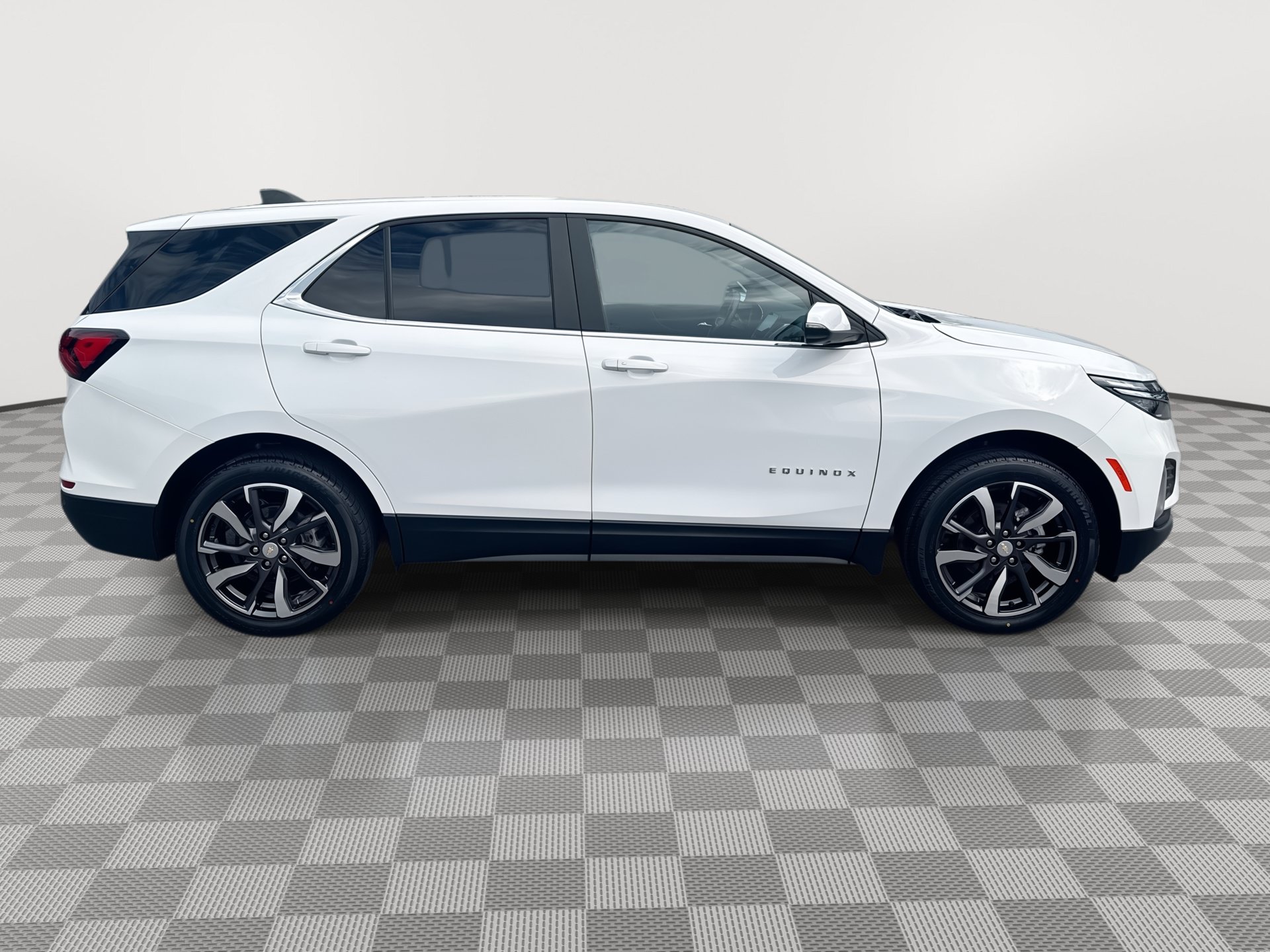 Certified 2022 Chevrolet Equinox LT AWD/4WD image 9
