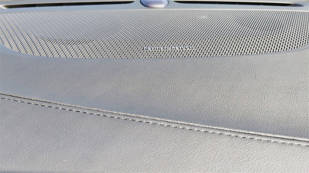 New 2026 Volvo XC90 B6 Plus w/ Protection Package Premier image 19