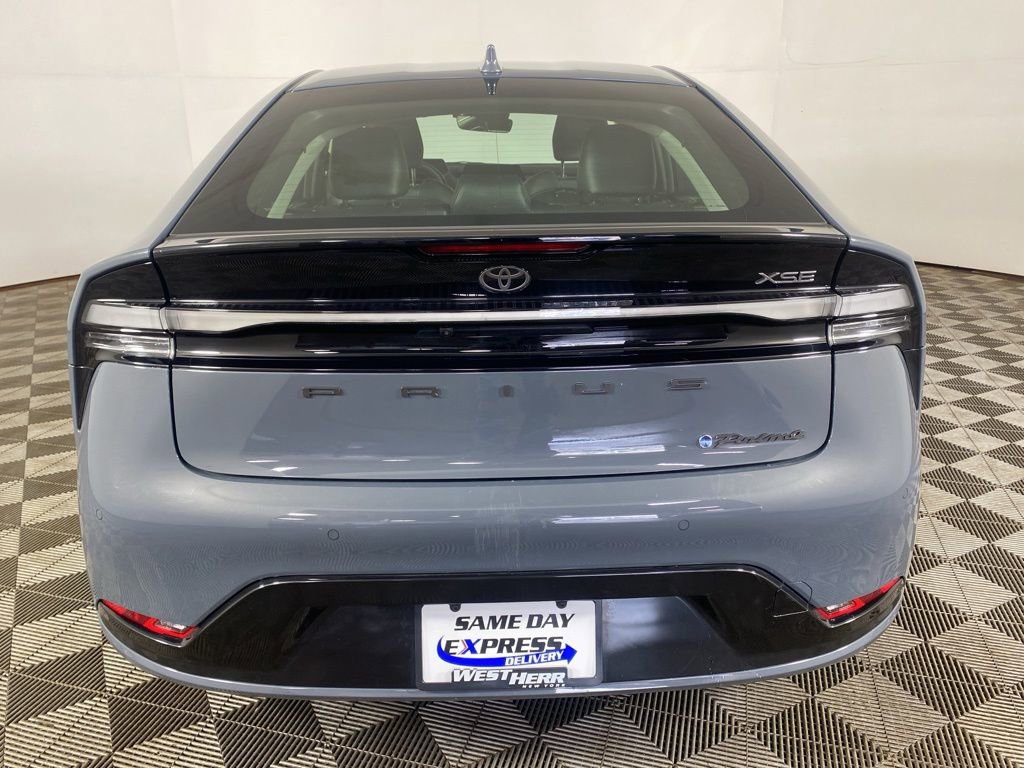 Used 2023 Toyota Prius Prime FWD image 6
