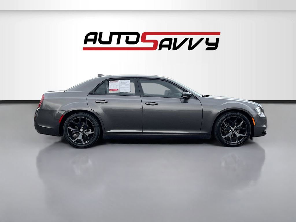 Used 2022 Chrysler 300 S w/ Comfort Group image 8