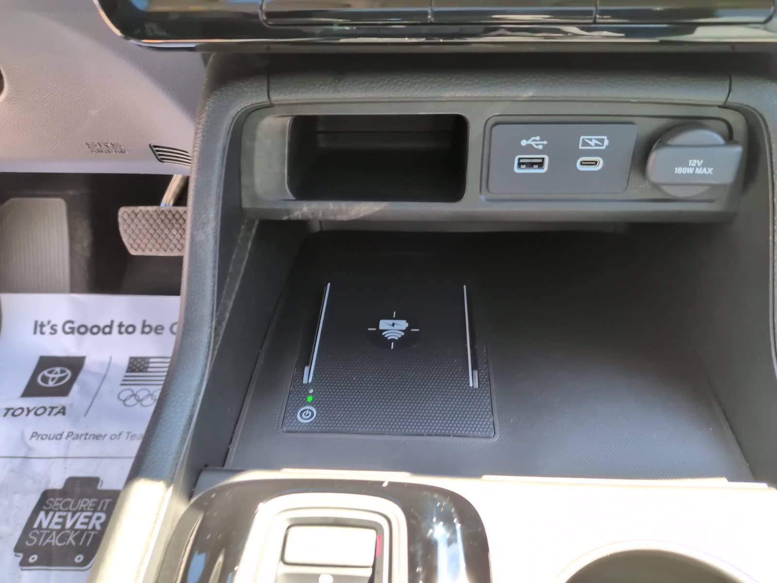 Used 2024 Honda Pilot Elite image 26