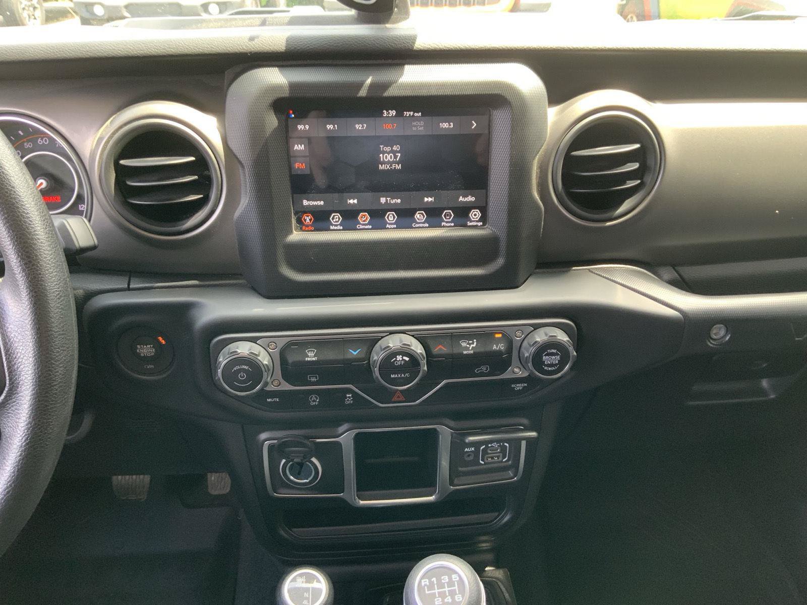 Used 2022 Jeep Wrangler Unlimited Sport AWD/4WD image 31