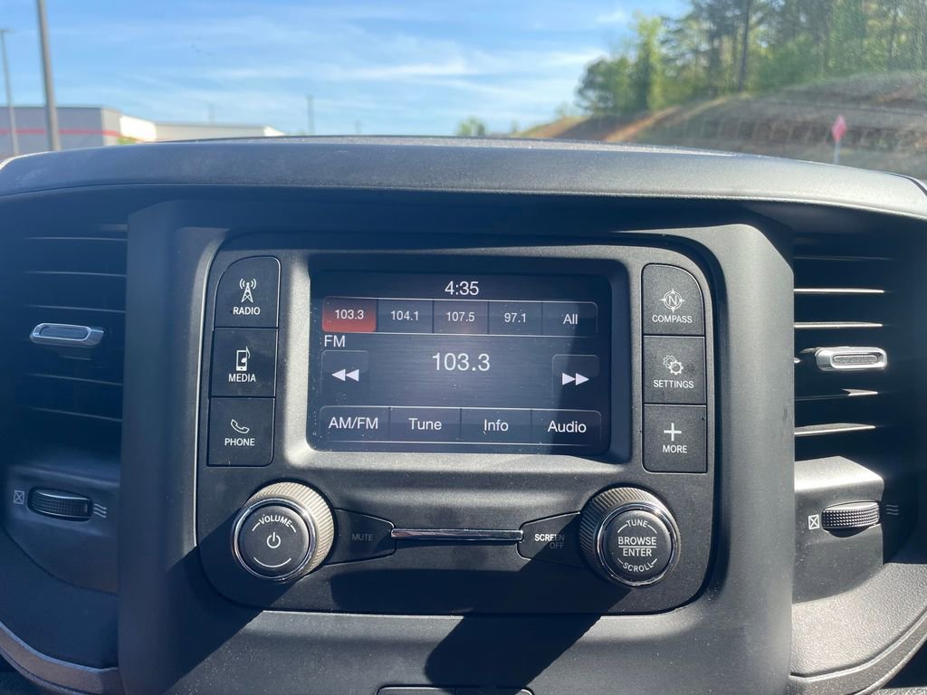 Used 2024 RAM 5500 Tradesman w/ Chrome Appearance Group image 16