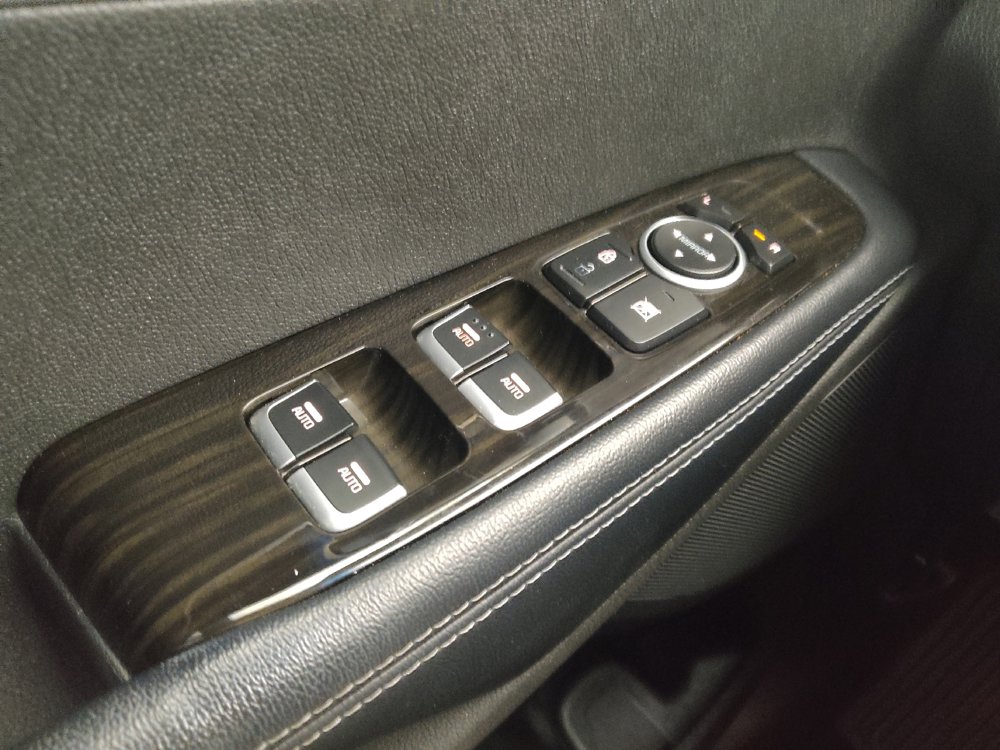 Used 2020 Kia Sorento EX image 27