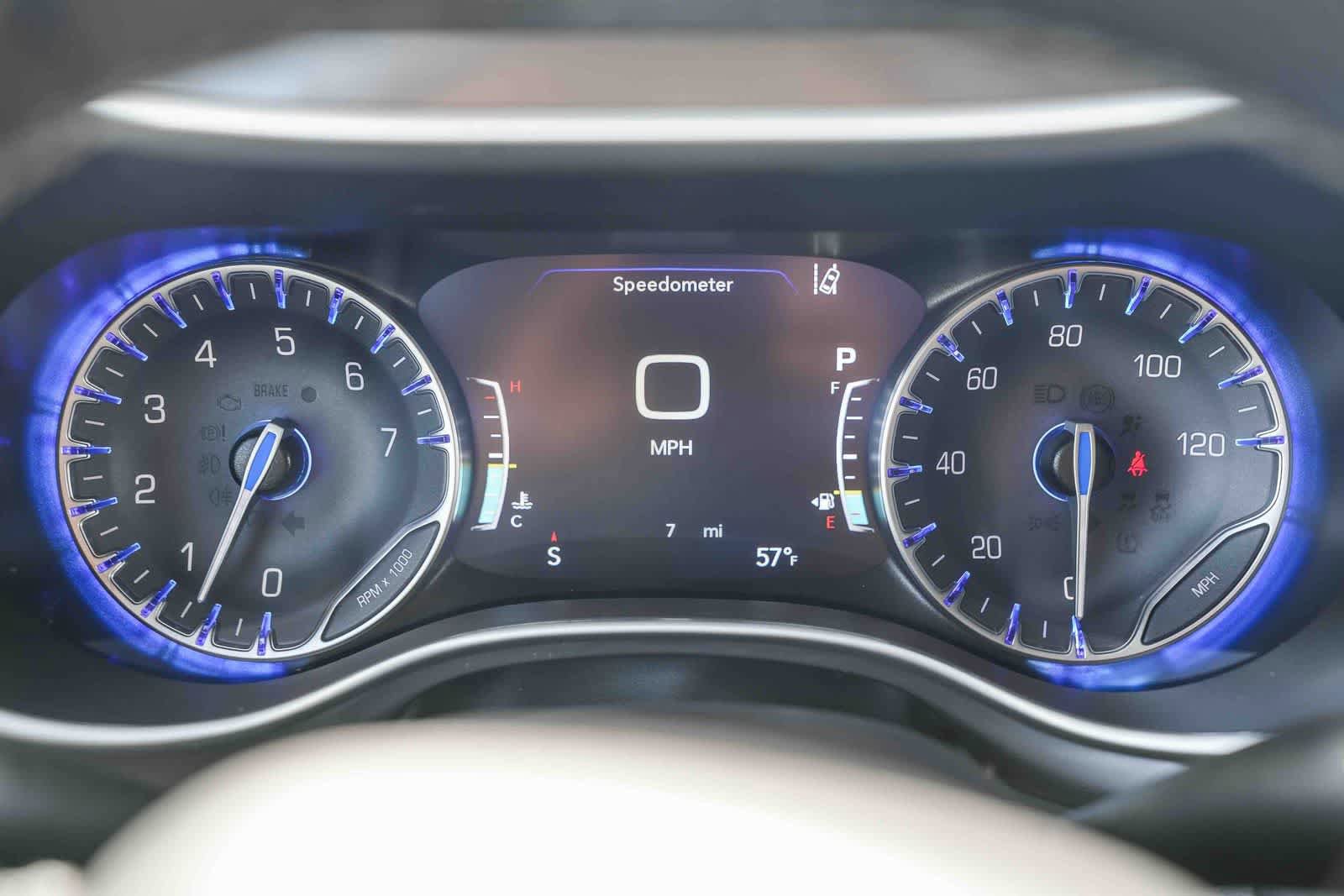 New 2026 Chrysler Pacifica Select FWD image 23