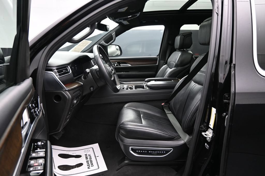 Used 2024 Jeep Grand Wagoneer L 4WD image 9