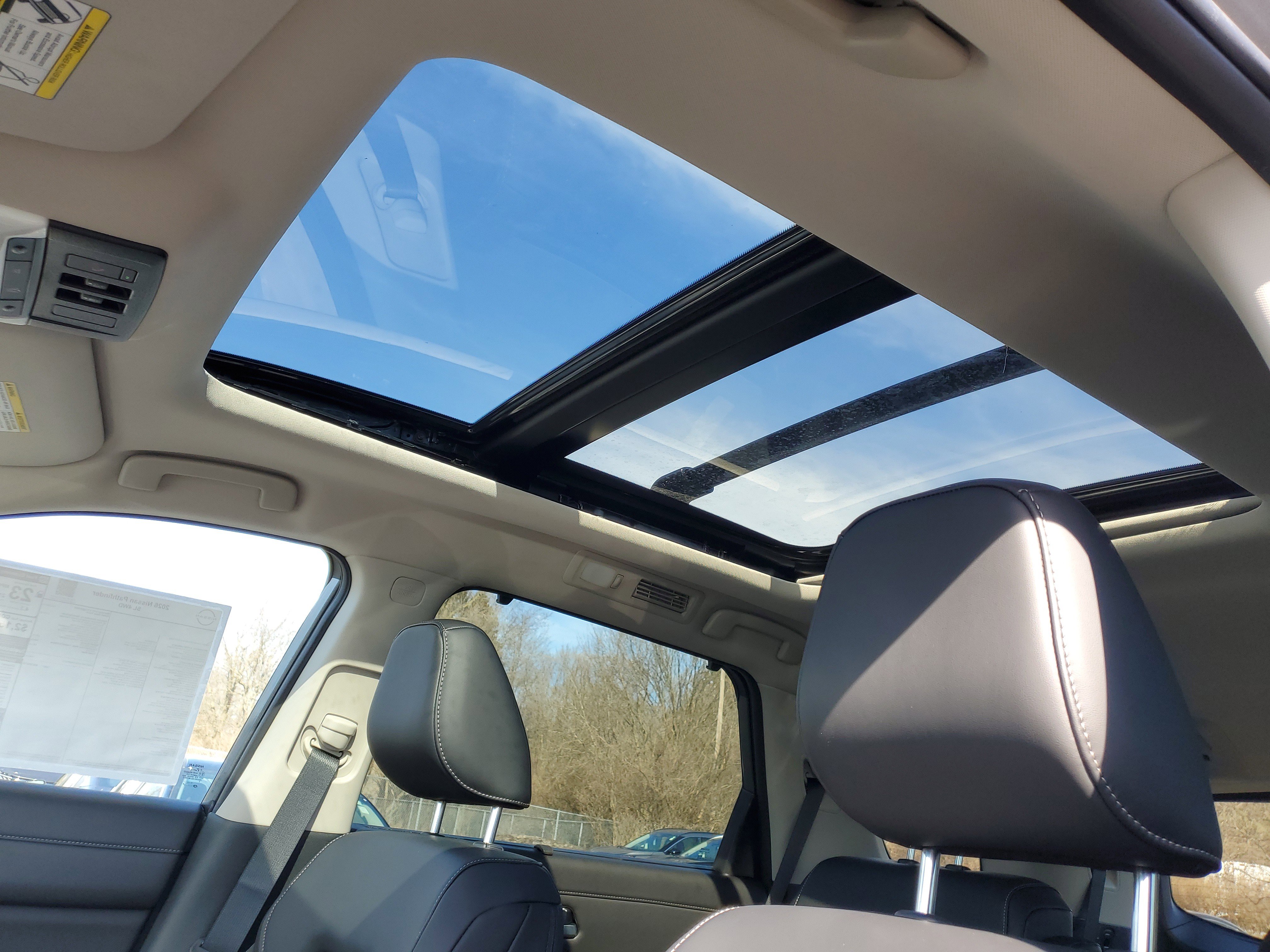 New 2026 Nissan Pathfinder SL w/ SL Premium Package image 7