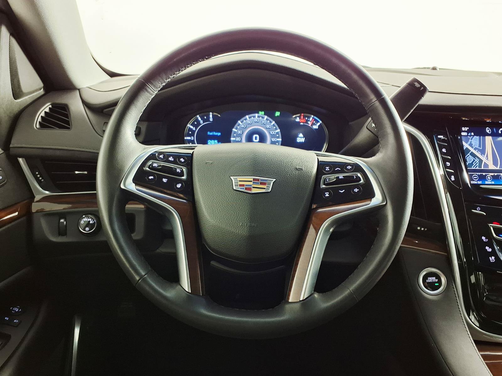 Used 2020 Cadillac Escalade Luxury RWD image 16