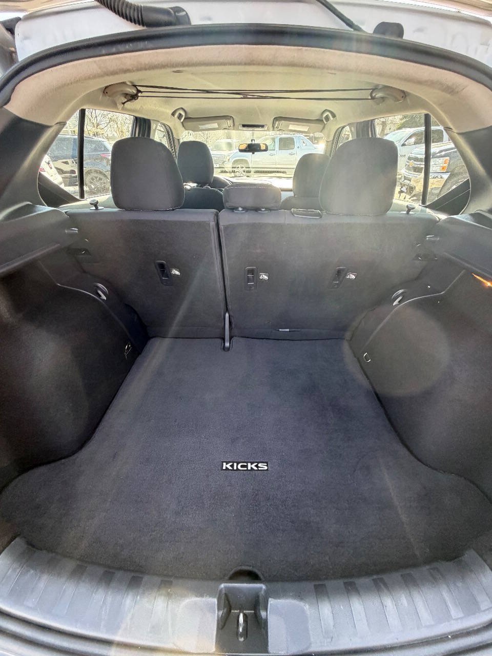 Used 2019 Nissan Kicks S FWD image 29