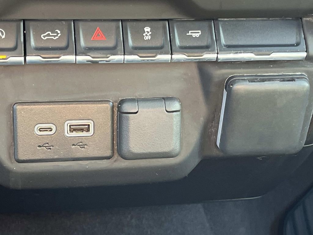 Certified 2024 Chevrolet Silverado 1500 Custom image 26