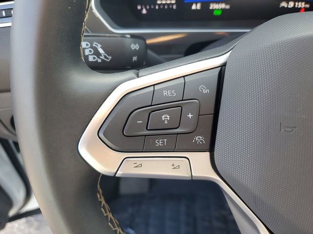 Certified 2024 Volkswagen Tiguan SE w/ Panoramic Sunroof Package image 21