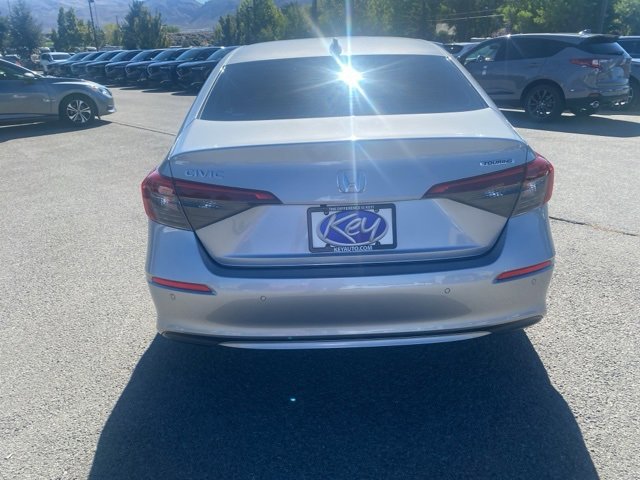 Used 2022 Honda Civic Touring image 4