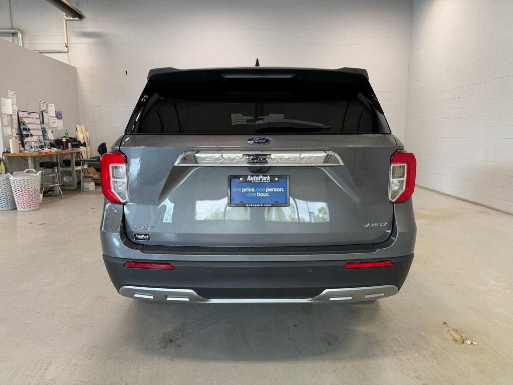 Used 2023 Ford Explorer XLT w/ Equipment Group 202A AWD/4WD image 6