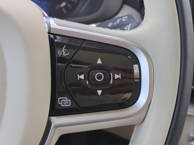 Used 2025 Volvo XC60 B5 Ultra w/ Protection Package Premier AWD/4WD image 25