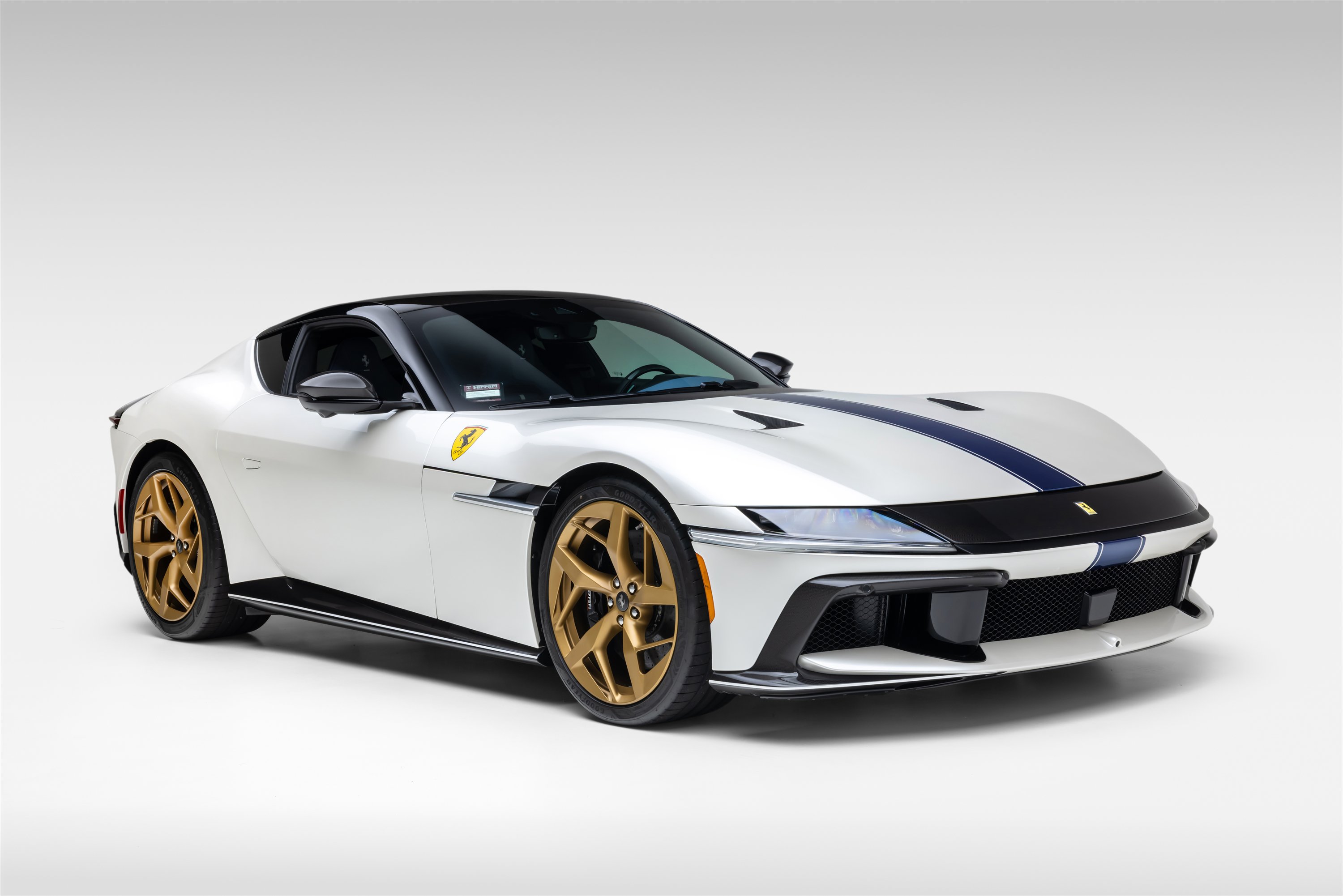 Used 2025 Ferrari 12Cilindri RWD image 8