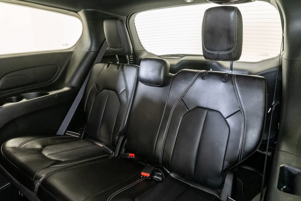 New 2026 Chrysler Pacifica Select FWD image 26