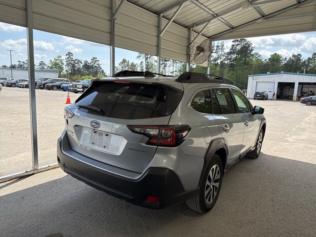 Used 2025 Subaru Outback Premium video 3