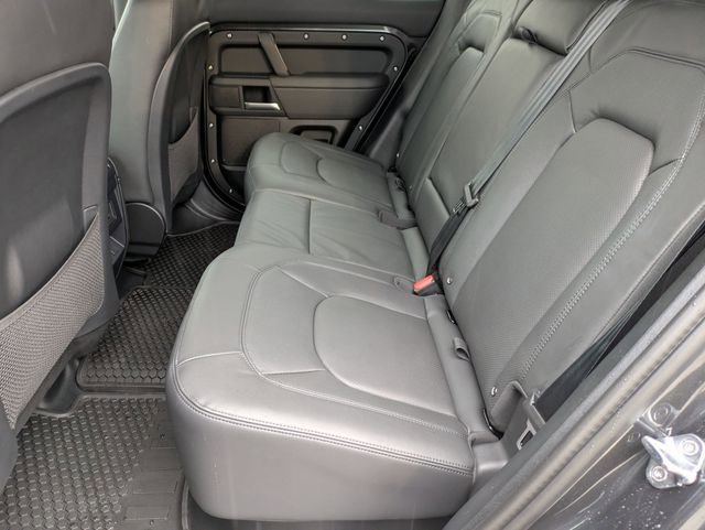 New 2026 Land Rover Defender 110 X-Dynamic SE image 15