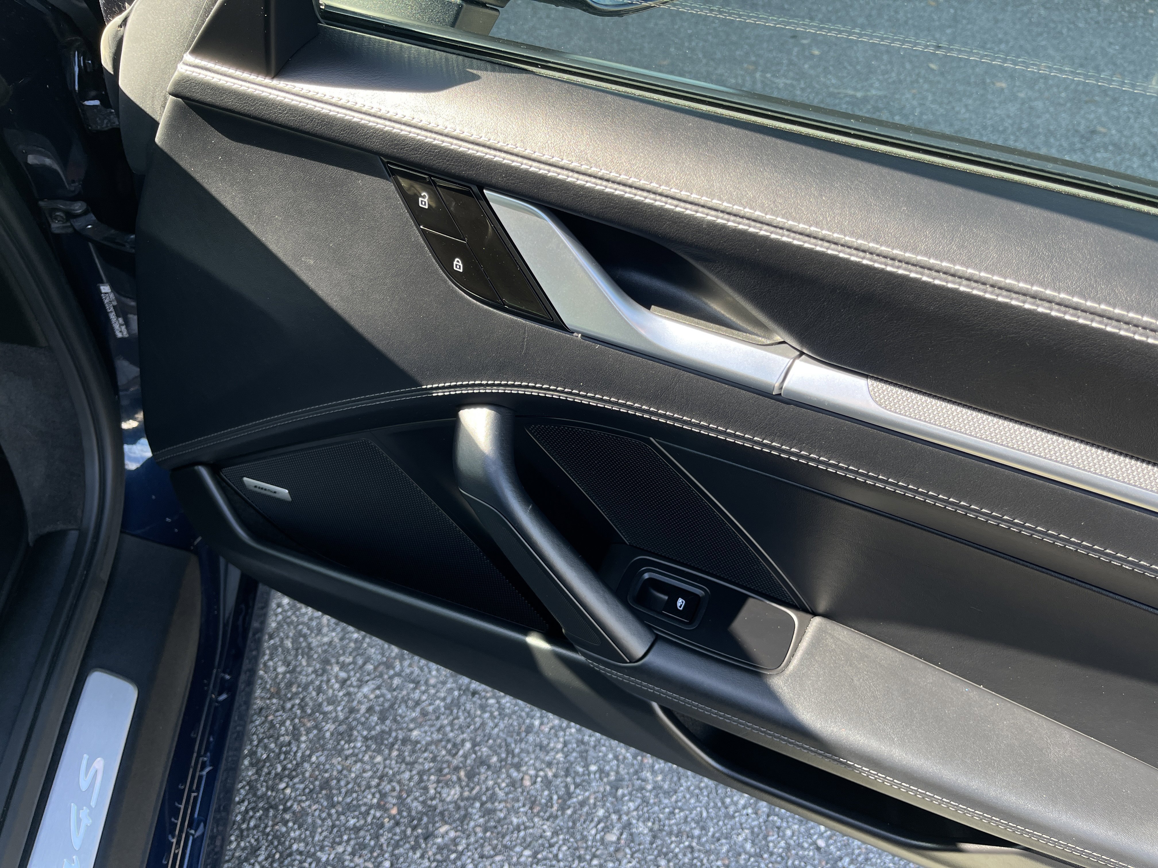 Used 2020 Porsche 911 Carrera 4S image 23