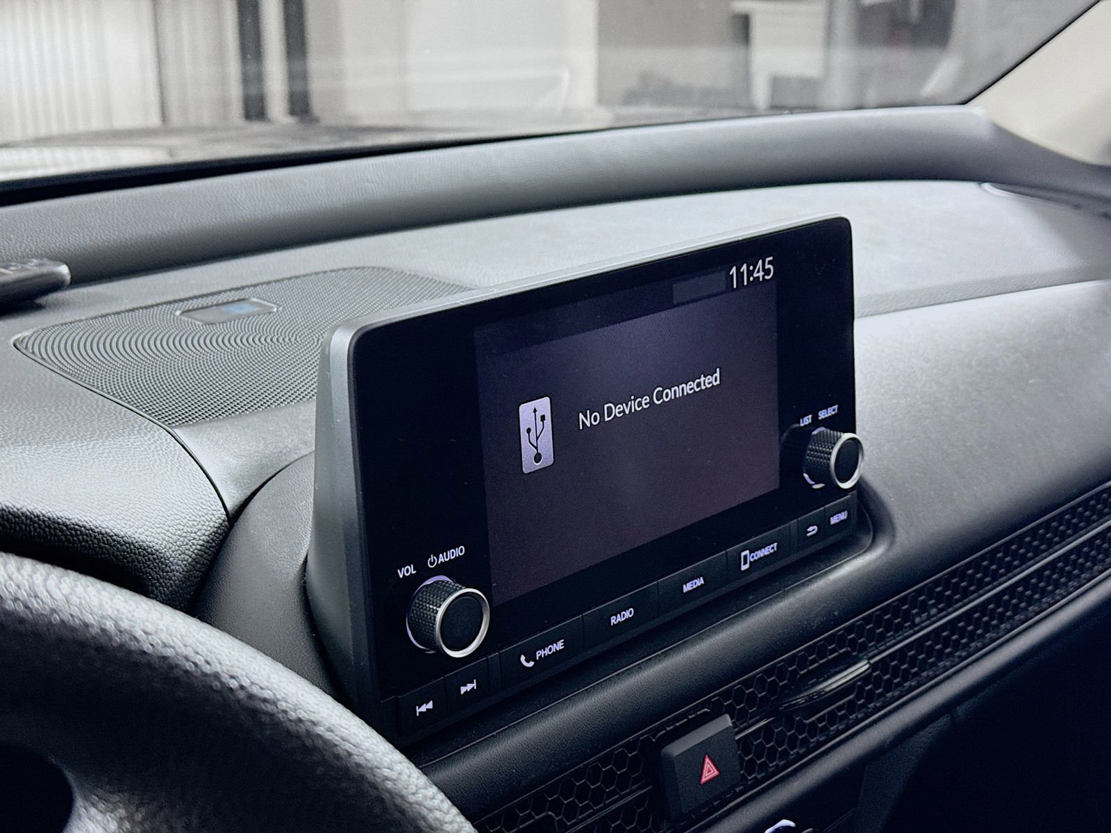 Used 2023 Honda HR-V LX image 9