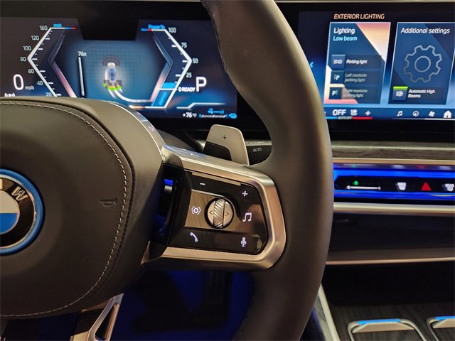 Used 2025 BMW 750e xDrive w/ Executive Package image 29